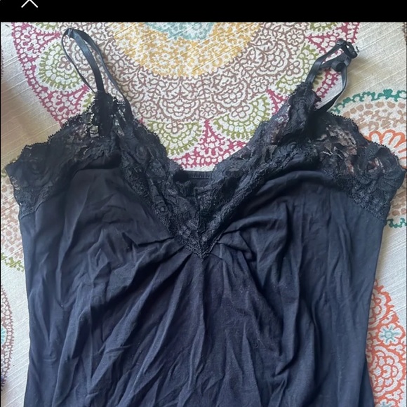 8 pcs Camisole Bundle - Picture 2 of 9